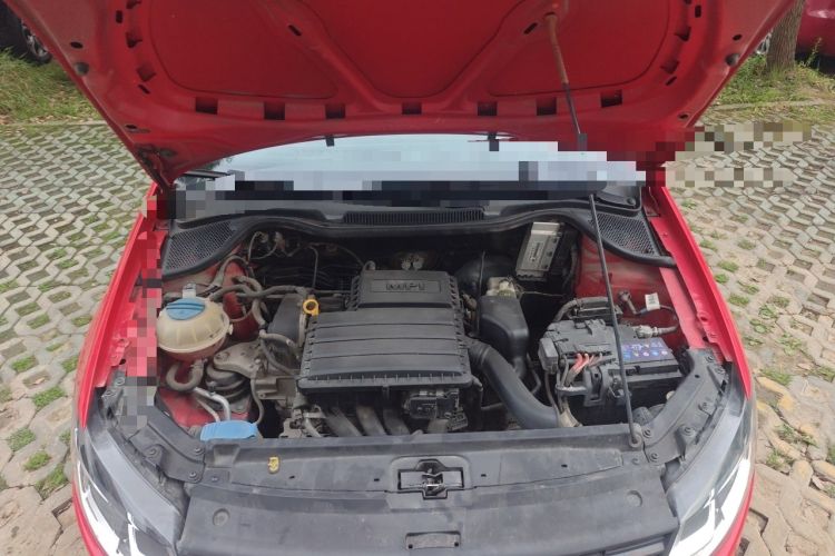 Used Volkswagen Polo 2014 1.4L Automatic Comfort Edition Engine Bay