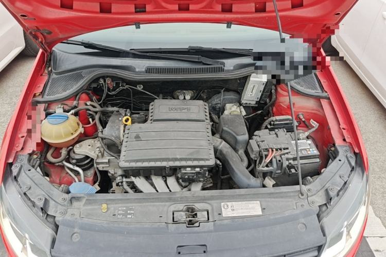 Used Volkswagen Polo 2014 1.6L Automatic Comfort Edition Engine Bay