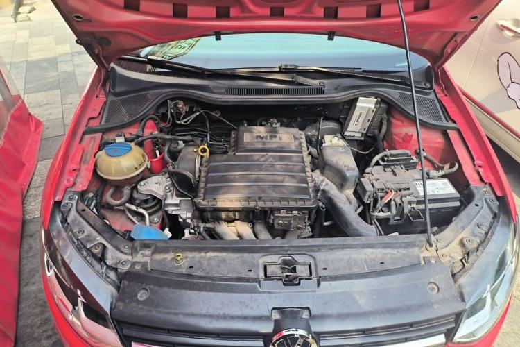 Used Volkswagen Polo 2014 1.6L Automatic 30th Anniversary Edition Engine Bay