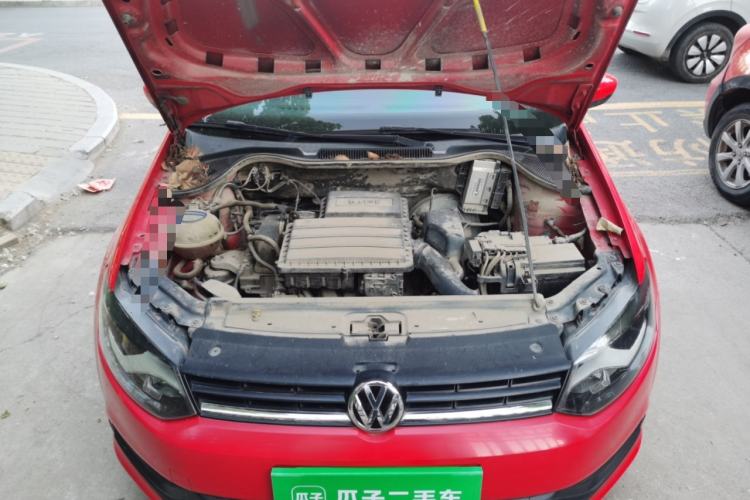 Used Volkswagen Polo 2014 1.4L Manual Fashion Edition Engine Bay