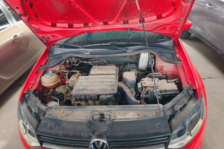 Used Volkswagen Polo 2014 1.4L Automatic Comfort Edition Engine Bay