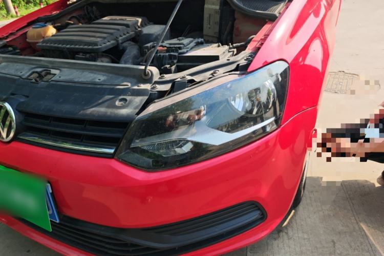 Used Volkswagen Polo 2014 1.4L Manual Fashion Edition Engine Bay Left