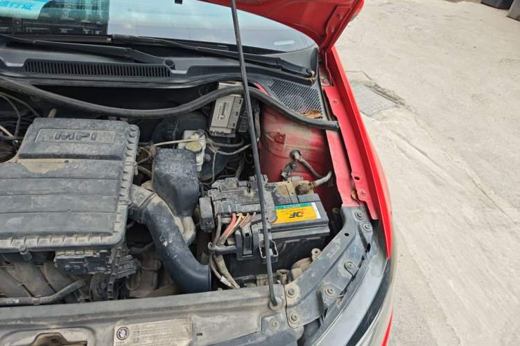 Used Volkswagen Polo 2014 1.4L Manual Fashion Edition Engine Bay Left