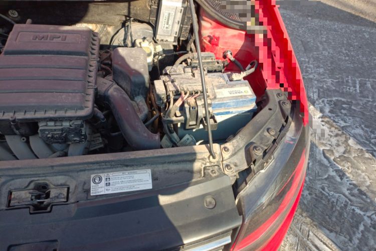 Used Volkswagen Polo 2014 1.6L Automatic Luxury Edition Engine Bay Left