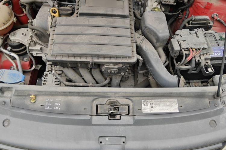 Used Volkswagen Polo 2014 1.6L Automatic Comfort Edition Engine Bay