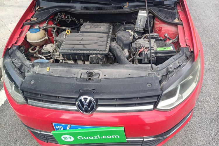Used Volkswagen Polo 2014 1.6L Automatic Comfort Edition Engine Bay