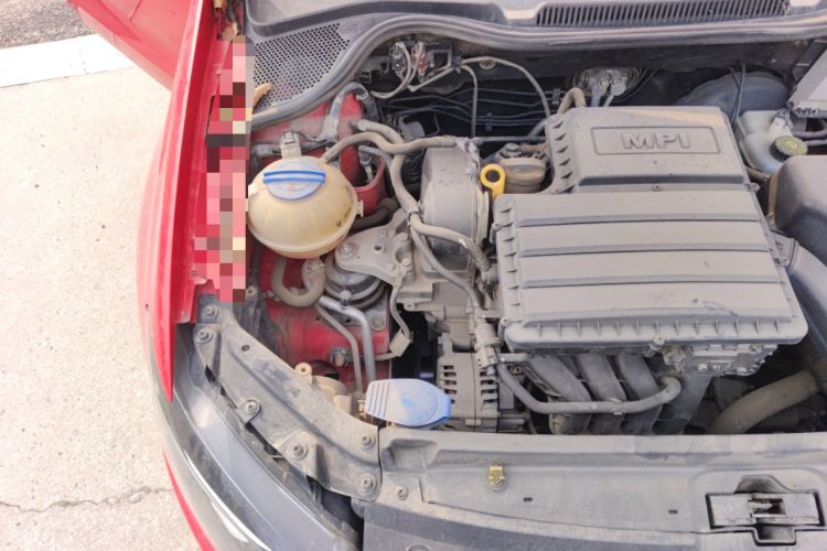 Used Volkswagen Polo 2014 1.4L Manual Fashion Edition Engine Bay Right
