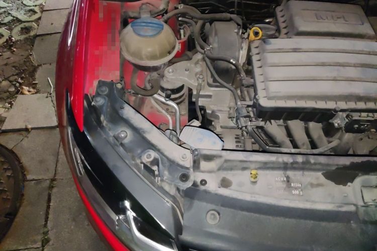 Used Volkswagen Polo 2014 1.4L Automatic Comfort Edition Engine Bay Right