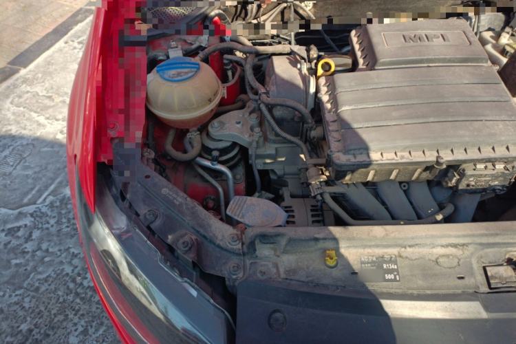 Used Volkswagen Polo 2014 1.6L Automatic Luxury Edition Engine Bay Right