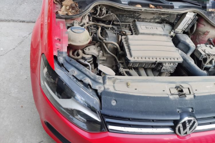 Used Volkswagen Polo 2014 1.4L Manual Fashion Edition Engine Bay Right