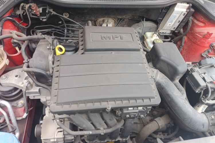 Used Volkswagen Polo 2014 1.4L Manual Fashion Edition Engine Bay