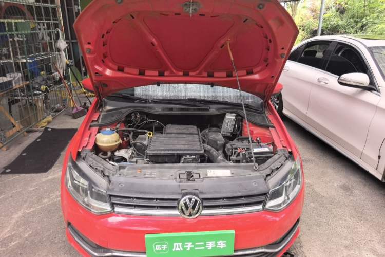 Used Volkswagen Polo 2014 1.4L Automatic Comfort Edition Engine Bay