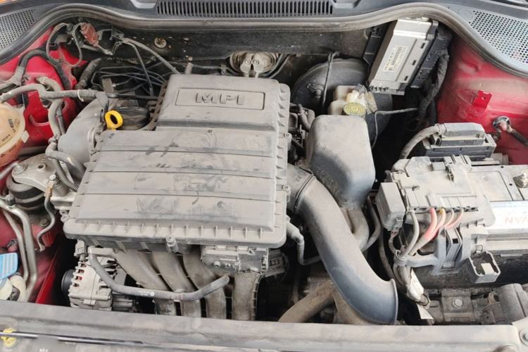 Used Volkswagen Polo 2014 1.4L Automatic Comfort Edition Engine Bay