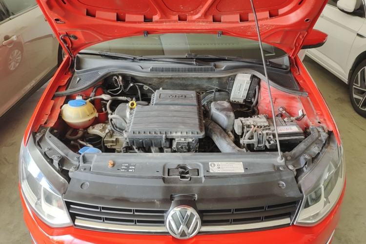 Used Volkswagen Polo 2014 1.6L Manual Comfort Edition Engine Bay