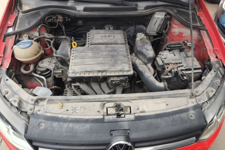 Used Volkswagen Polo 2014 1.6L Automatic Comfort Edition Engine Bay