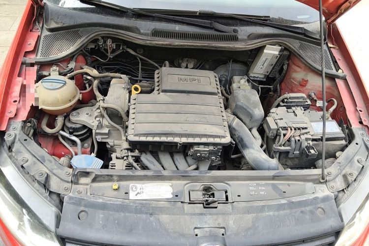 Used Volkswagen Polo 2014 1.4L Automatic Comfort Edition Engine Bay