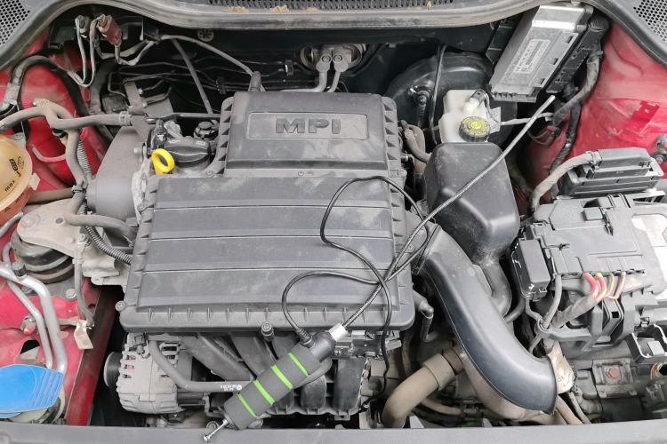 Used Volkswagen Polo 2014 1.6L Automatic Comfort Edition Engine Bay