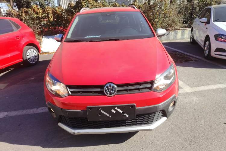 Used Volkswagen Polo 2014 1.6L Cross Polo Automatic Exterior 1
