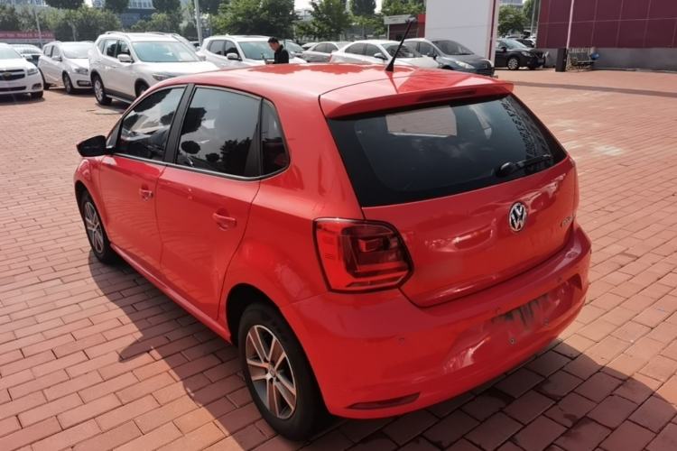 Used Volkswagen Polo 2014 1.4L Manual Fashion Edition Exterior 2