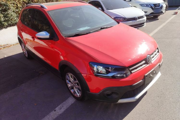 Used Volkswagen Polo 2014 1.6L Cross Polo Automatic Exterior 2
