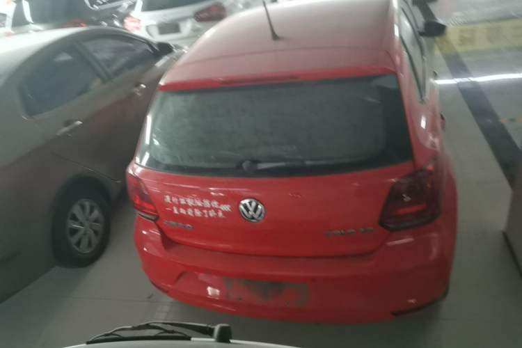 Used Volkswagen Polo 2014 1.6L Manual Comfort Edition Exterior 4