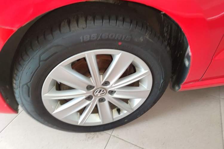 Used Volkswagen Polo 2014 1.6L Automatic Comfort Edition Exterior 4