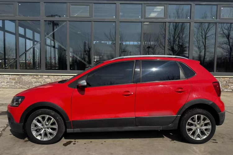 Used Volkswagen Polo 2014 1.6L Cross Polo Automatic Exterior 4