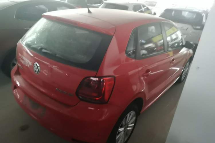 Used Volkswagen Polo 2014 1.6L Manual Comfort Edition Exterior 5