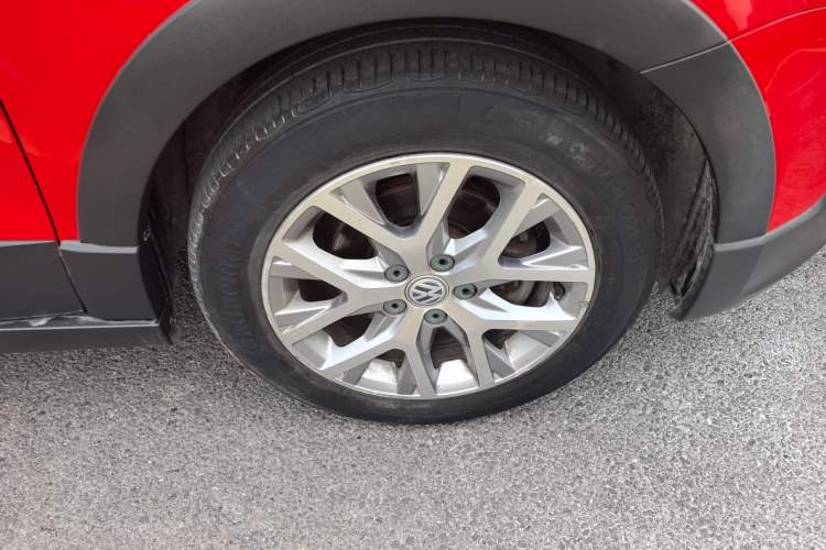 Used Volkswagen Polo 2014 1.6L Cross Polo Automatic Exterior 5