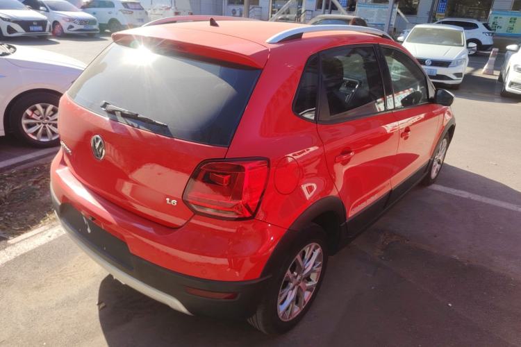 Used Volkswagen Polo 2014 1.6L Cross Polo Automatic Exterior 5