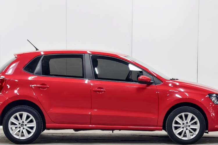 Used Volkswagen Polo 2014 1.6L Automatic Comfort Edition Exterior 6