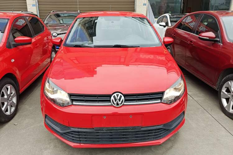 Used Volkswagen Polo 2014 1.4L Manual Fashion Edition Front