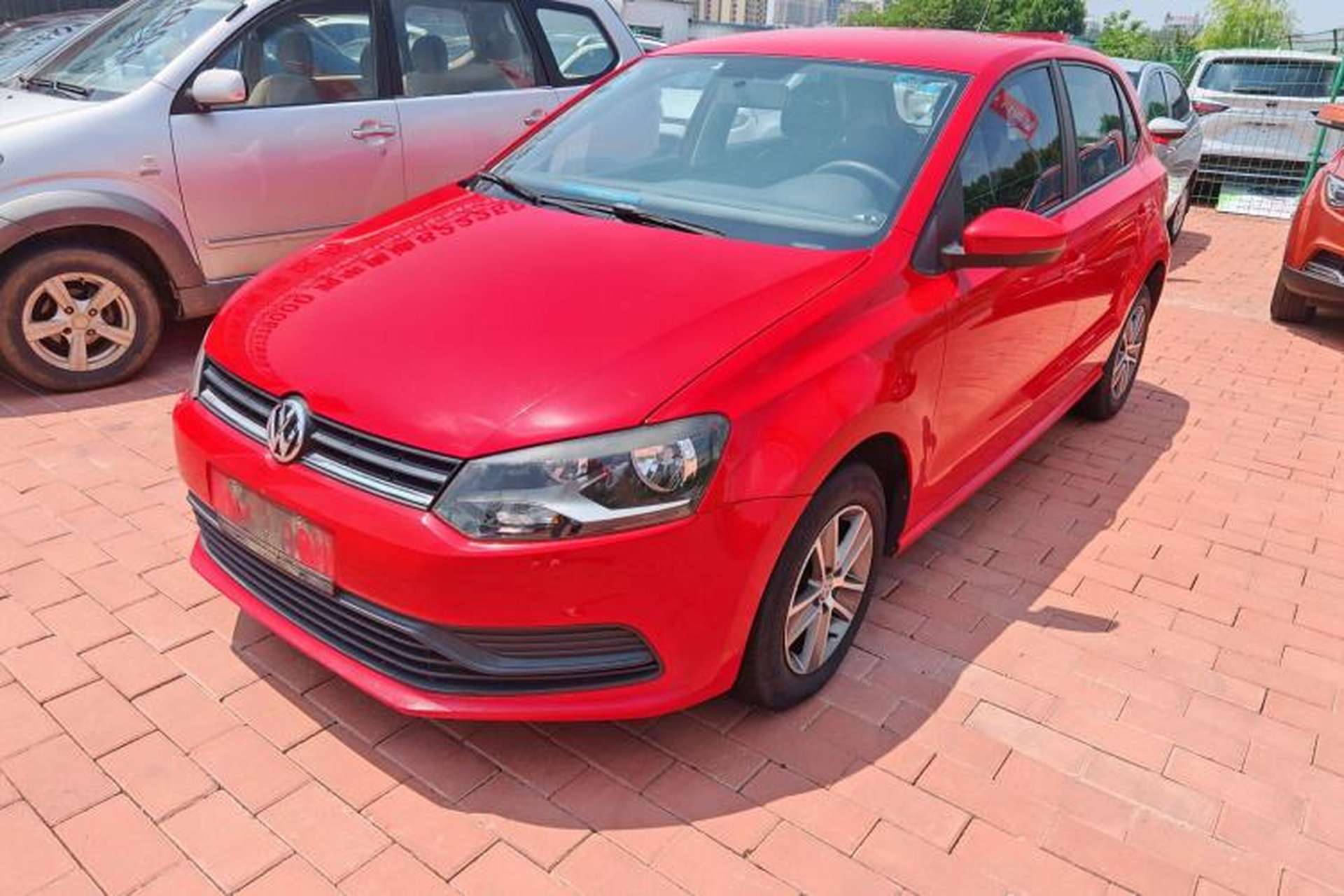 Used Volkswagen Polo 2014 1.4L Manual Fashion Edition Front Left 45 Deg