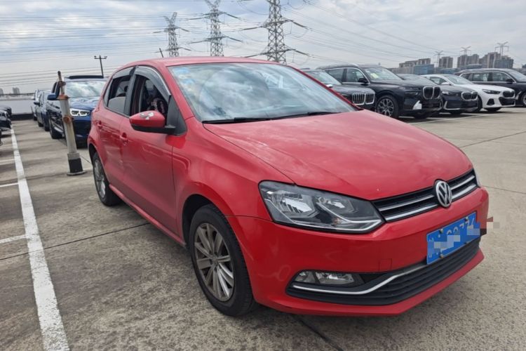 Used Volkswagen Polo 2014 1.6L Automatic Comfort Edition Front Right 45 Deg