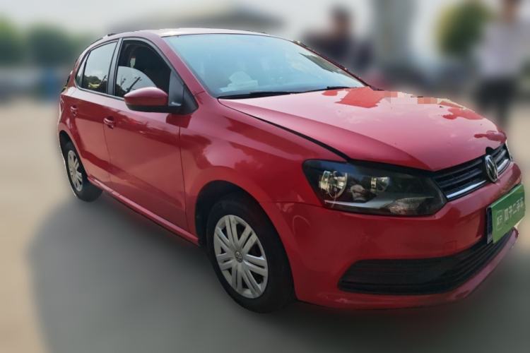 Used Volkswagen Polo 2014 1.4L Manual Fashion Edition Front Right 45 Deg