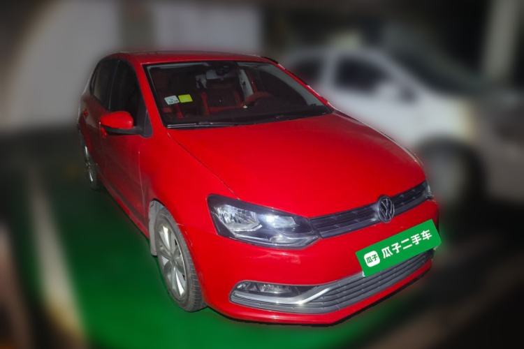 Used Volkswagen Polo 2014 1.4L Automatic Comfort Edition Front Right 45 Deg