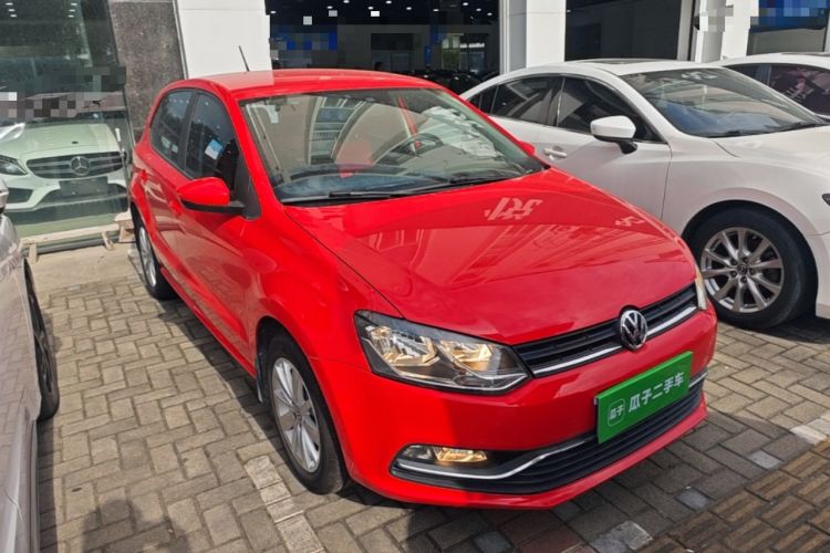 Used Volkswagen Polo 2014 1.6L Automatic Comfort Edition Front Right 45 Deg