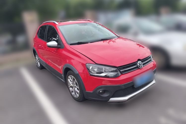 Used Volkswagen Polo 2014 1.6L Cross Polo Automatic Front Right 45 Deg
