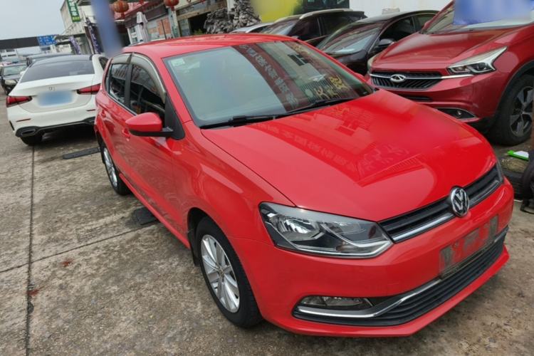 Used Volkswagen Polo 2014 1.4L Automatic Comfort Edition Front Right 45 Deg