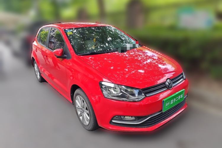 Used Volkswagen Polo 2014 1.6L Automatic Comfort Edition Front Right 45 Deg