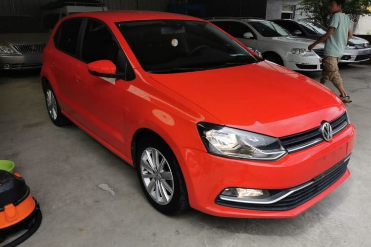 Used Volkswagen Polo 2014 1.6L Automatic Comfort Edition Front Right 45 Deg
