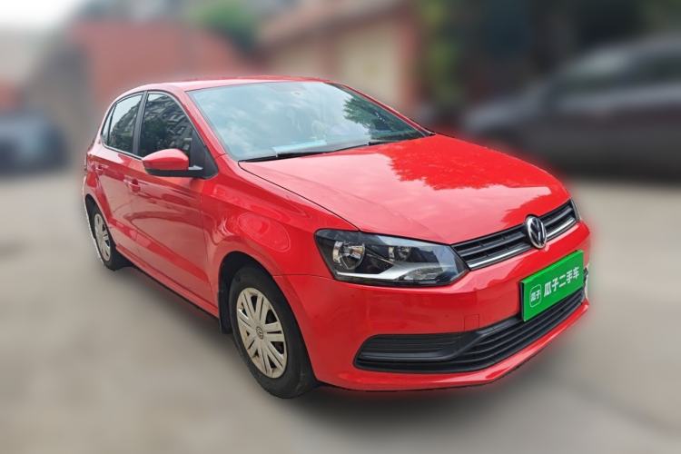 Used Volkswagen Polo 2014 1.4L Manual Fashion Edition Front Right 45 Deg
