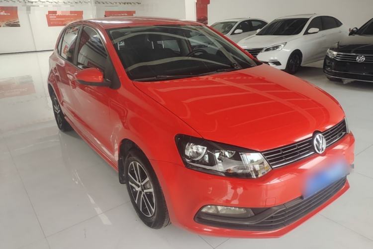 Used Volkswagen Polo 2014 1.4L Manual Fashion Edition Front Right 45 Deg