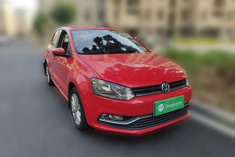 Used Volkswagen Polo 2014 1.6L Automatic Comfort Edition Front Right 45 Deg