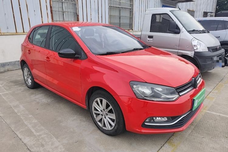 Used Volkswagen Polo 2014 1.4L Manual Comfort Edition Front Right 45 Deg