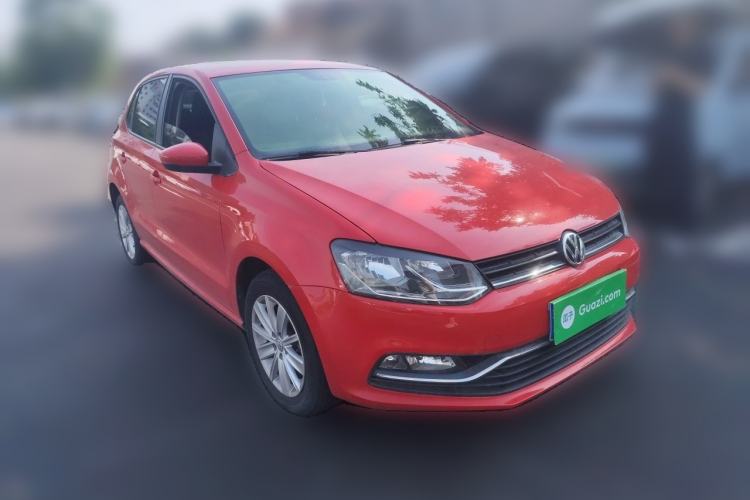 Used Volkswagen Polo 2014 1.4L Automatic Comfort Edition Front Right 45 Deg
