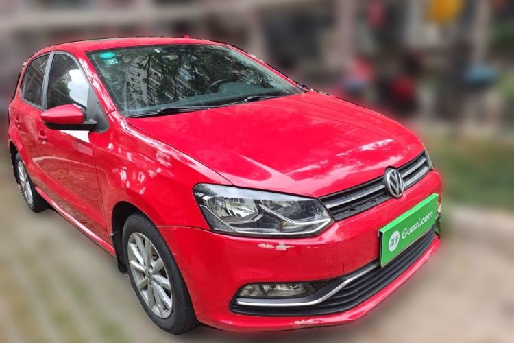 Used Volkswagen Polo 2014 1.6L Automatic Luxury Edition Front Right 45 Deg