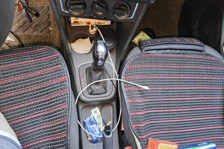 Used Volkswagen Polo 2014 1.6L Automatic Comfort Edition Gear Lever
