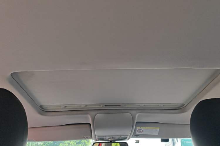 Used Volkswagen Polo 2014 1.6L Automatic Luxury Edition Headliner