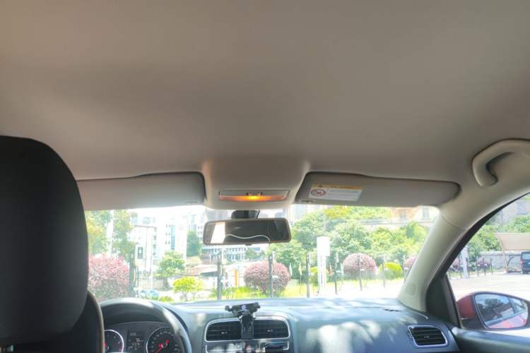 Used Volkswagen Polo 2014 1.6L Manual Comfort Edition Headliner